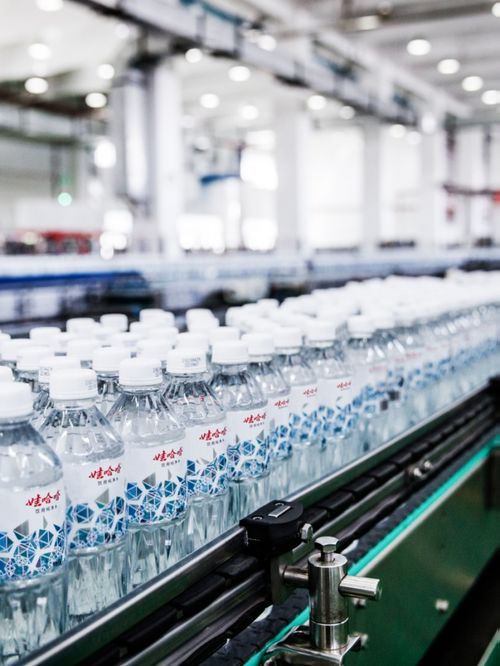 以另一種姿態(tài)與父親并行 宗馥莉的創(chuàng)業(yè)式傳承